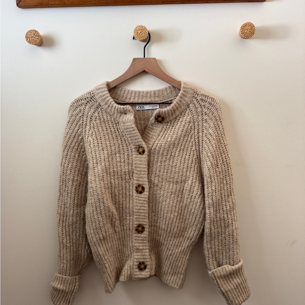 Cozy Zara cardigan